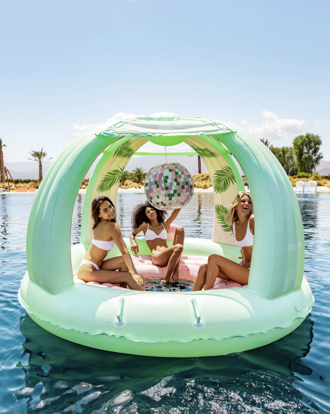 Inflatable pool party ideas that will impress your guests