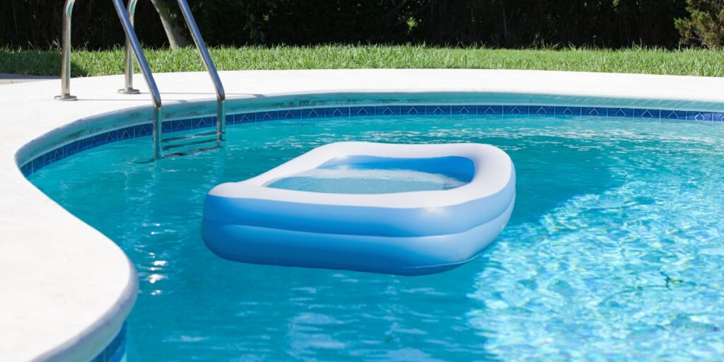 Inflatable pool vs. inflatable boat: Which offers a better water experience?