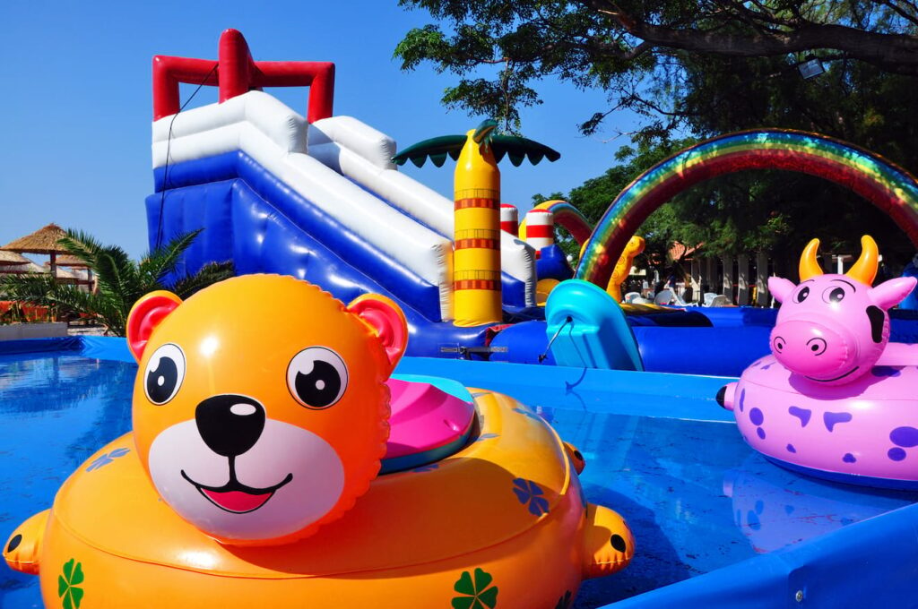 Inflatable pool vs. water slides: Which offers more entertainment?