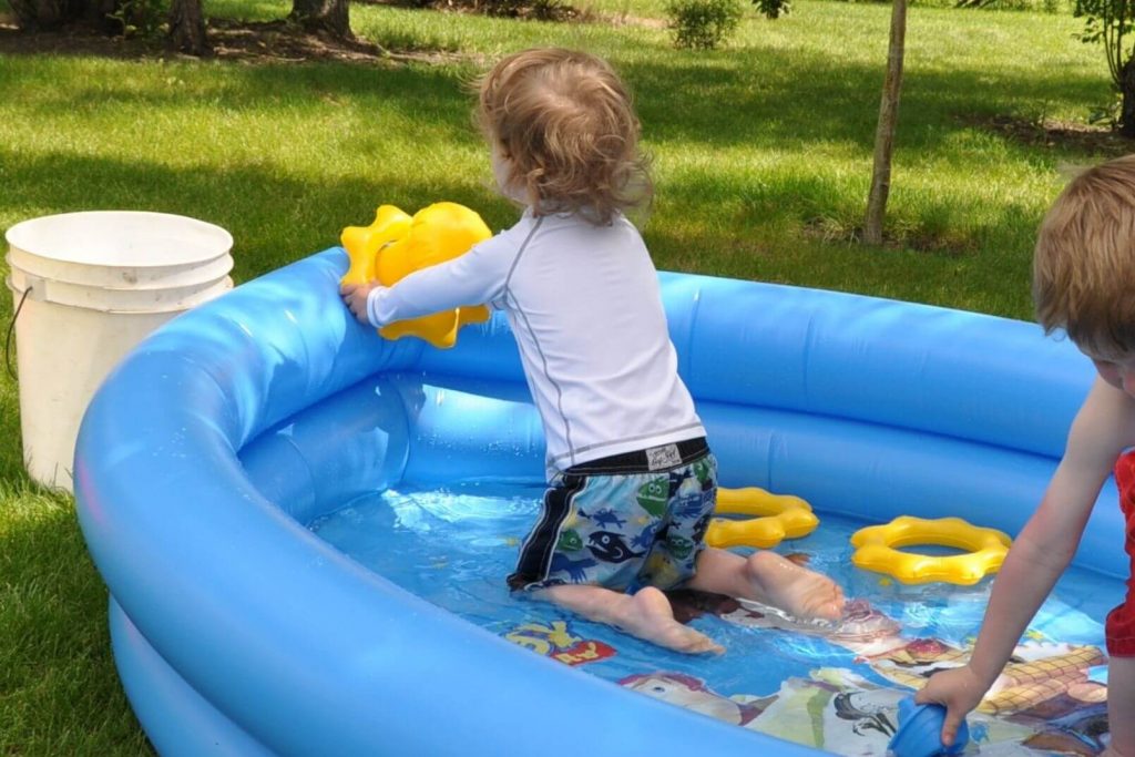 Inflatable pools: Fostering creativity and imaginary play