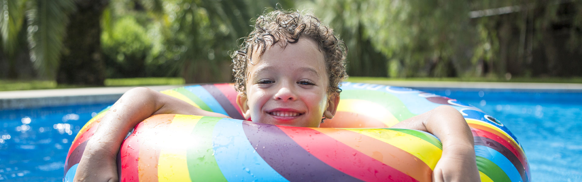 The benefits of inflatable pools in promoting sensory exploration