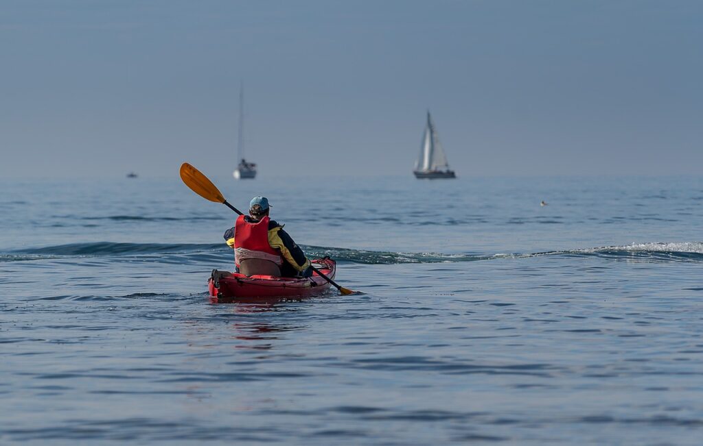 Inflatable Pools for Kayak Training: Paddling Waters